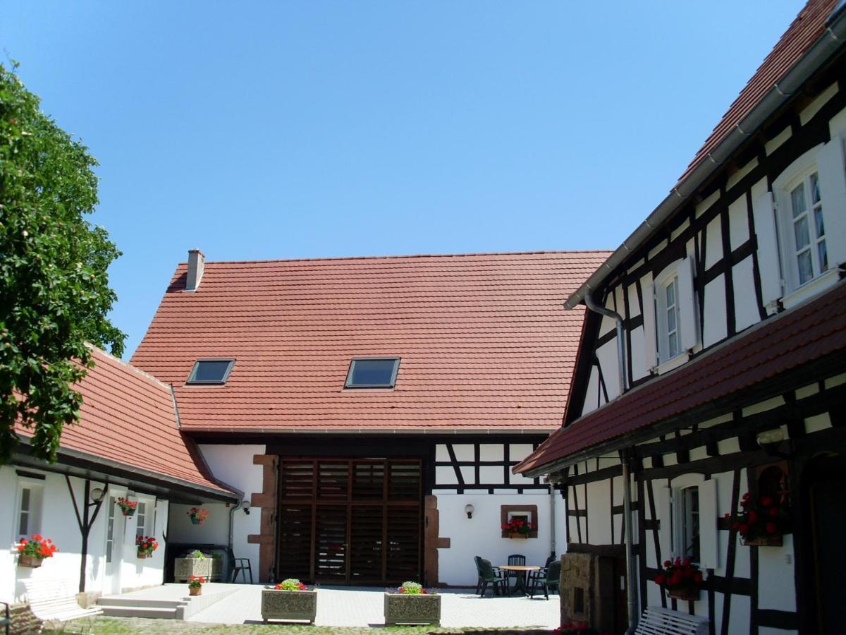 Gites Et Chambres D'Hotes Maison Ungerer Hunspach Exterior foto