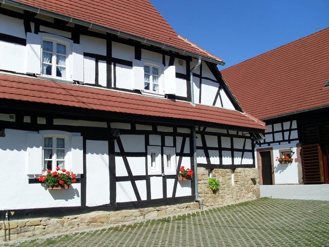 Gites Et Chambres D'Hotes Maison Ungerer Hunspach Exterior foto